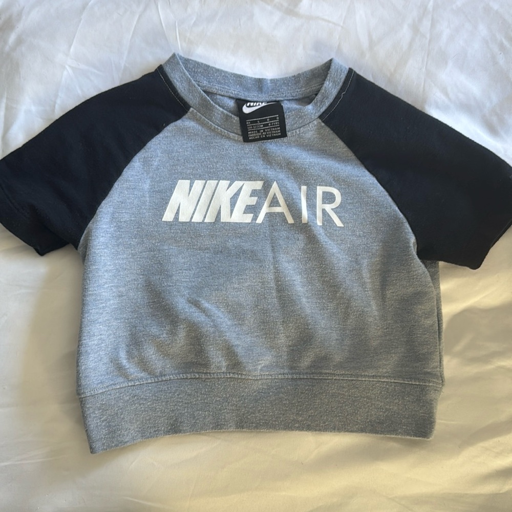 Girls Nike Air top size 6x